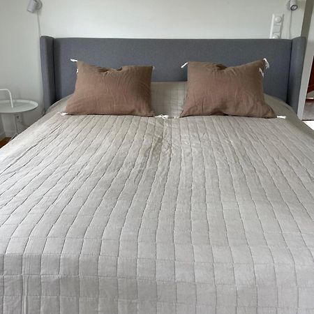 Annies Hus - Very Nice 2 Bedroom Apt Top Floor Stromstad Exterior photo