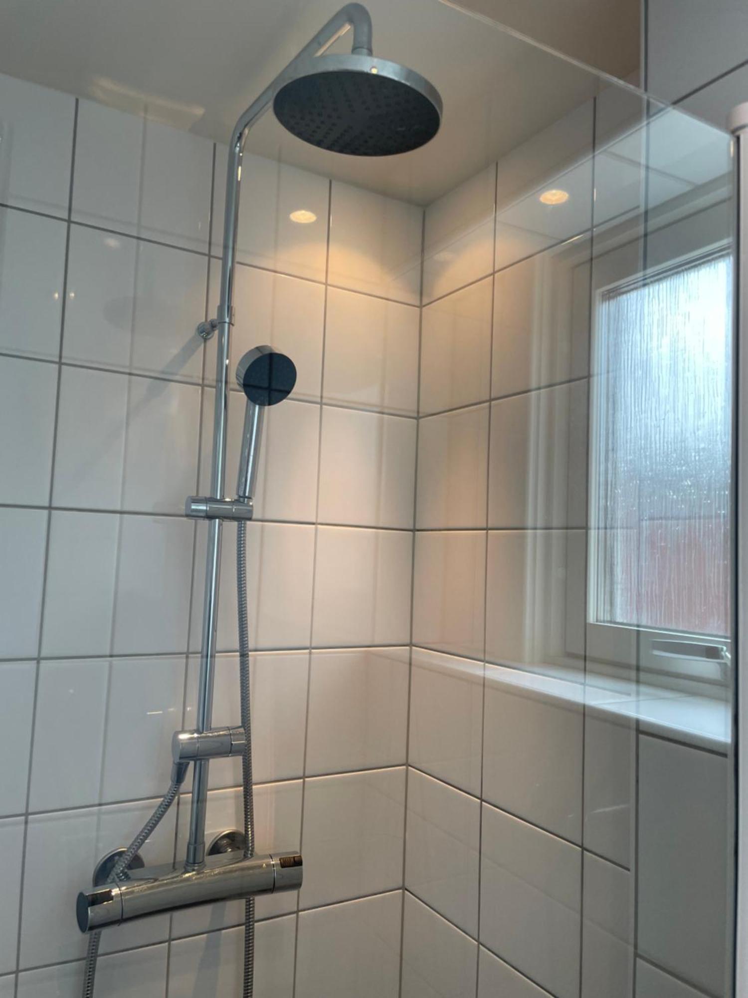 Annies Hus - Very Nice 2 Bedroom Apt Top Floor Stromstad Exterior photo