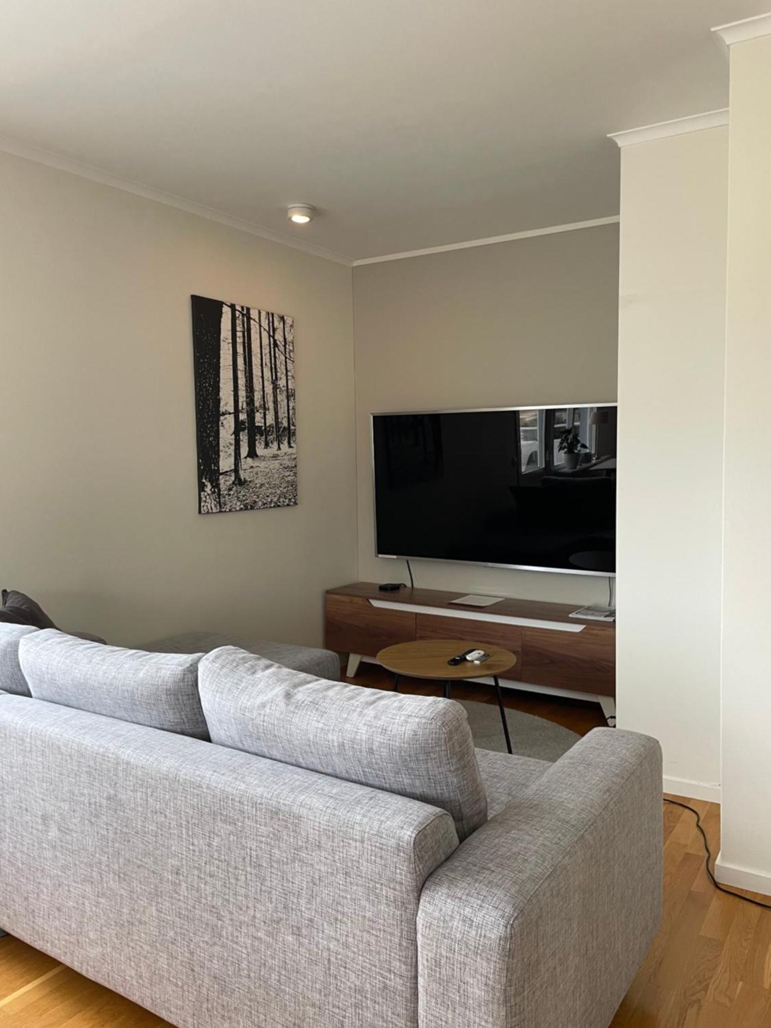Annies Hus - Very Nice 2 Bedroom Apt Top Floor Stromstad Exterior photo